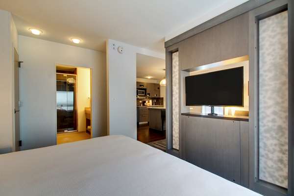  - Hyatt House Hotel Evanston
