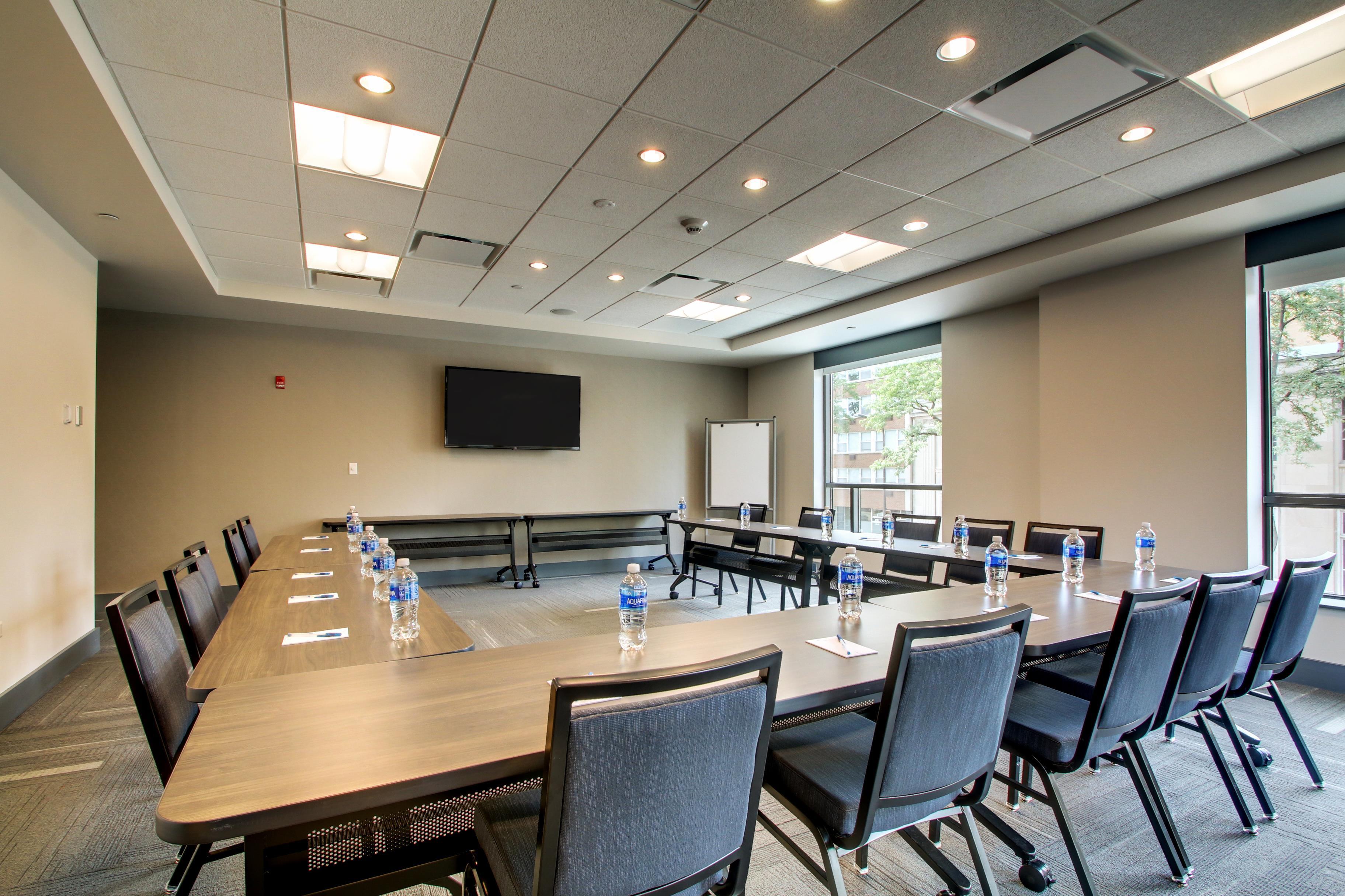 Meeting Room | Hyatt House Chicago/Evanston