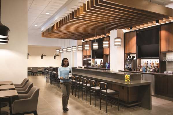 Bar - Hyatt Place Hotel ORD Airport Rosemont
