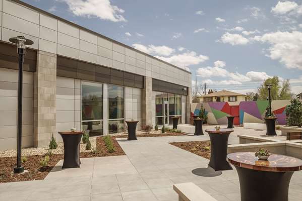 Exterior view - Hyatt Regency Hotel Conference Center Aurora - I-225, Exits 10 & 10A