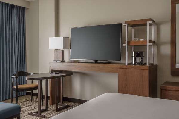 - Hyatt Regency Hotel Conference Center Aurora - I-225, Exits 10 & 10A