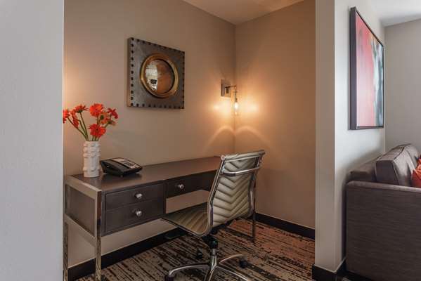  - Hyatt Regency Hotel Conference Center Aurora - I-225, Exits 10 & 10A