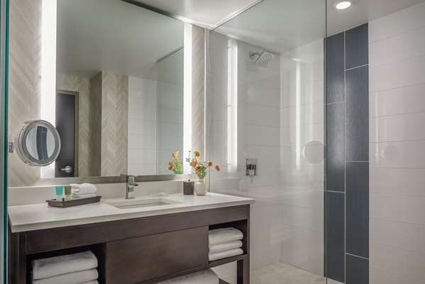  - Hyatt Regency Hotel Conference Center Aurora - I-225, Exits 10 & 10A