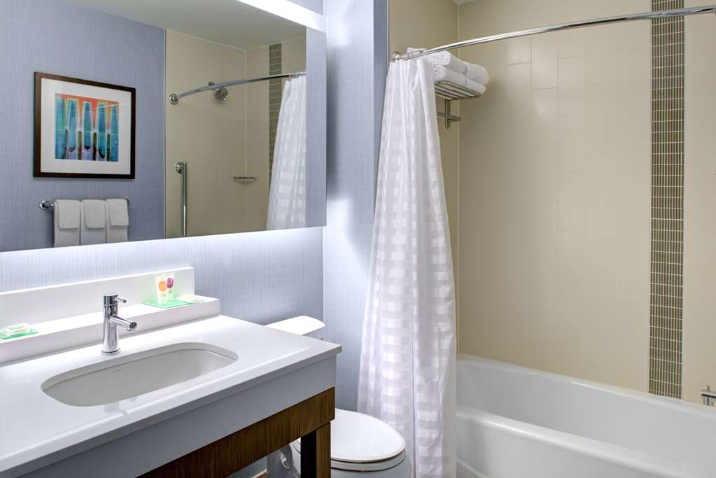 HYATT PLACE DALLAS/THE COLONY-guestroom-Guest Room,Bathroom,On-Site.jpg
