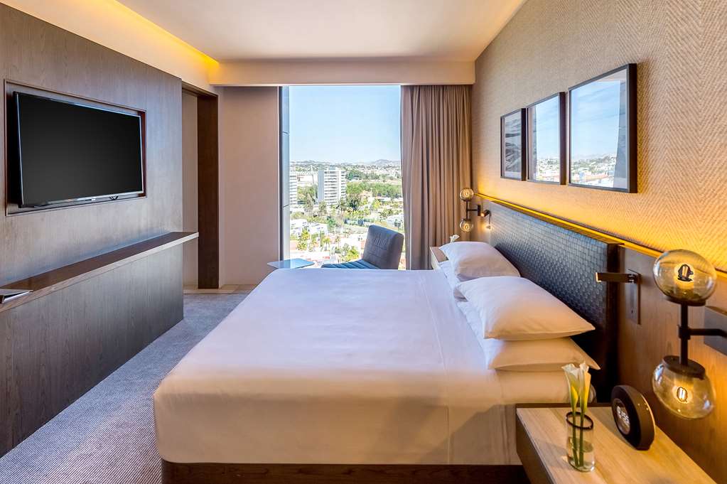 HYATT REGENCY ANDARES GUADALAJARA-guestroom-Guest Room,Suite,On-Site.jpg
