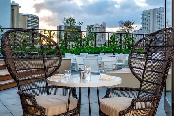 Restaurant - Hyatt Centric Waikiki Beach Hotel Honolulu