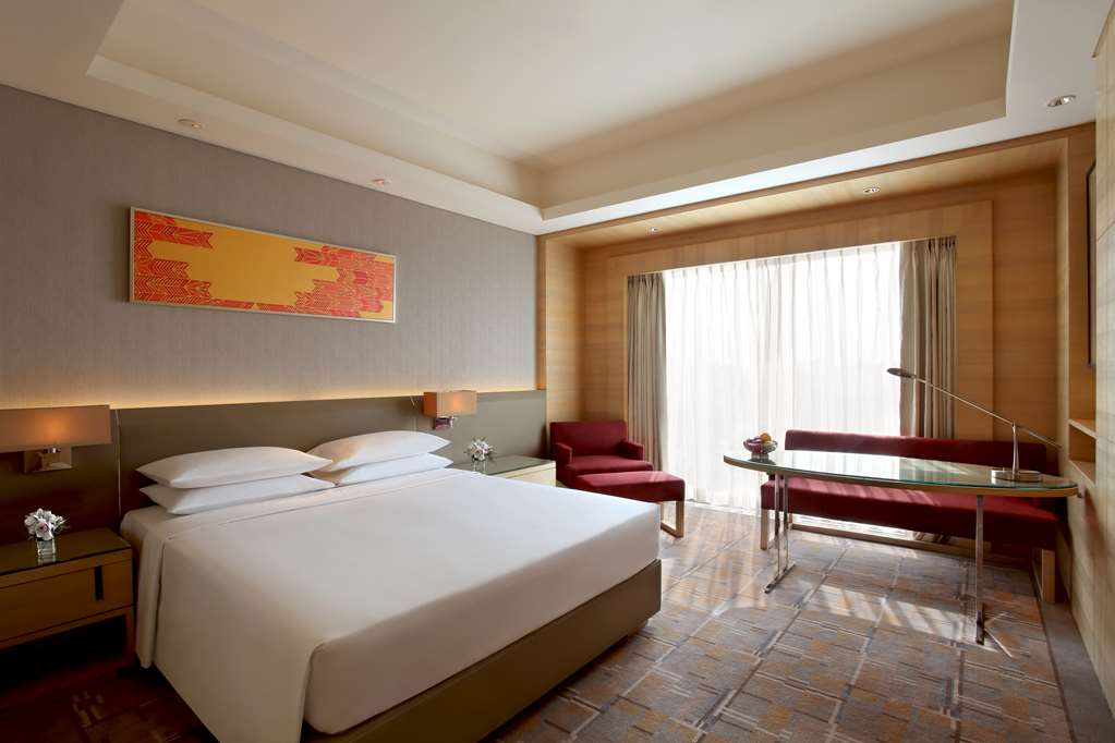 HYATT REGENCY CHANDIGARH-guestroom-Guest Room,On-Site.jpg