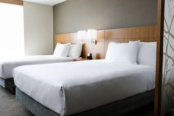  - Hyatt Place Hotel City Center Lenexa - I-435, Exit 3