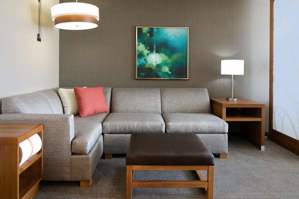  - Hyatt Place Hotel City Center Lenexa - I-435, Exit 3