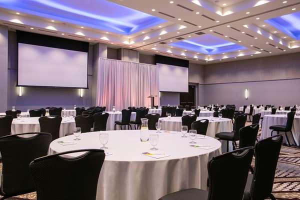  - Hyatt Place Hotel City Center Lenexa - I-435, Exit 3