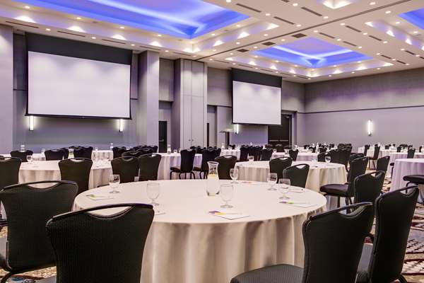  - Hyatt Place Hotel City Center Lenexa - I-435, Exit 3