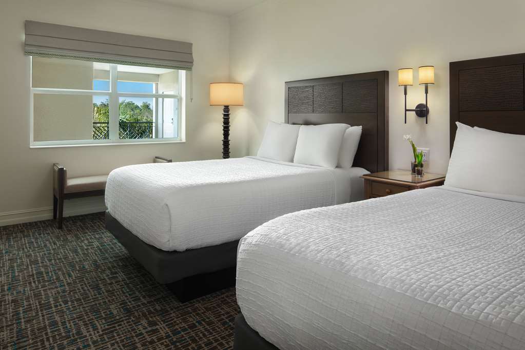 COCONUT COVE-guestroom-Guest Room,On-Site.jpg