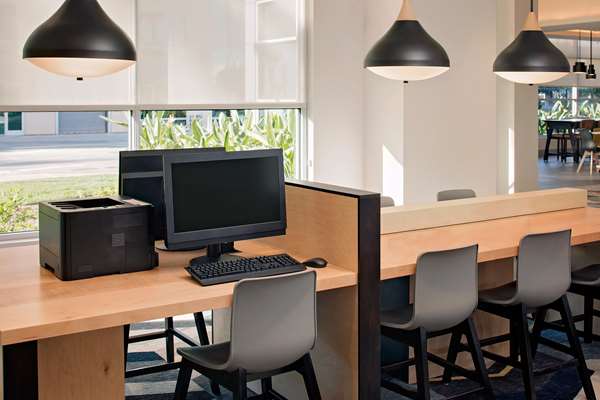  - Hyatt House Hotel John Wayne Airport Irvine - I-405, Exit 8