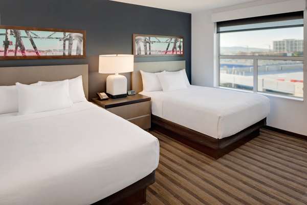 Suite - Hyatt House Hotel John Wayne Airport Irvine - I-405, Exit 8