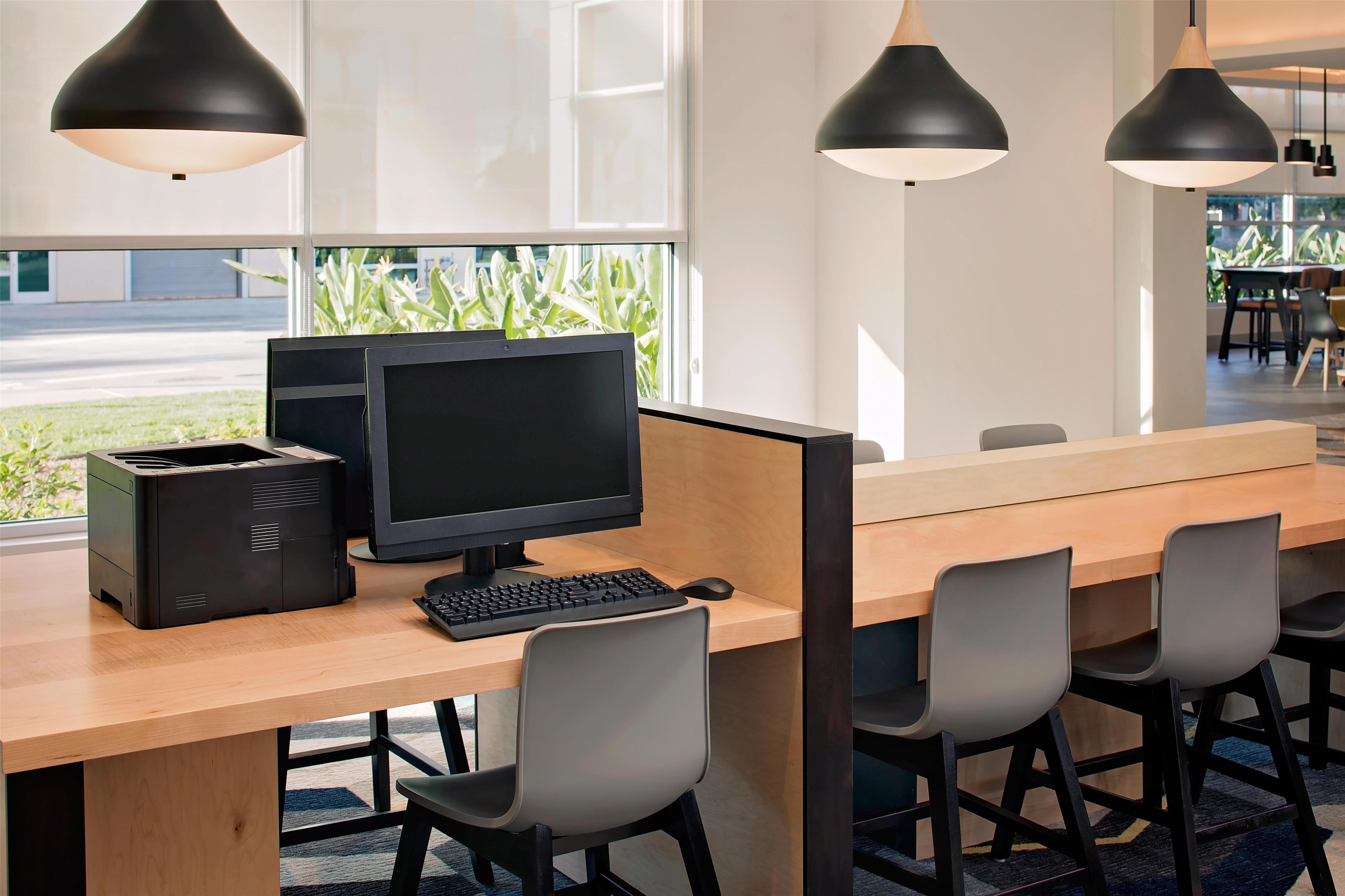 Lobby | Hyatt House Irvine/John Wayne Airport