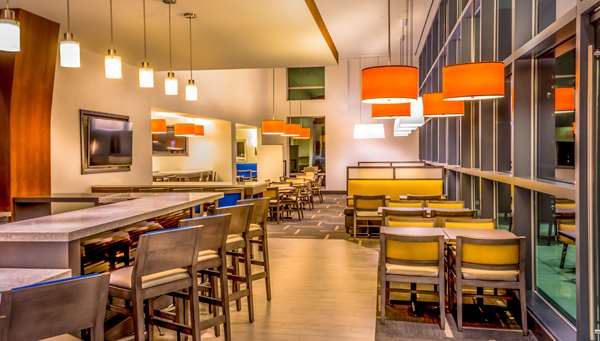 Restaurant - Hyatt Place Hotel National Mall Washington DC