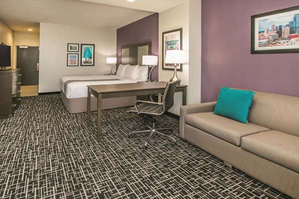  - La Quinta Inn & Suites Coit Road Dallas