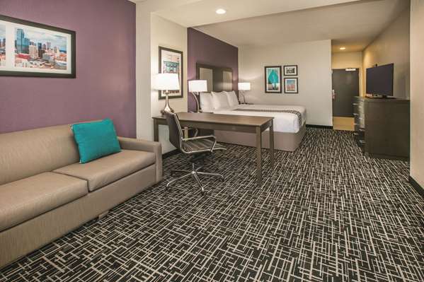  - La Quinta Inn & Suites Coit Road Dallas