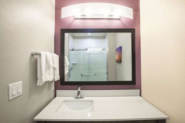  - La Quinta Inn & Suites Outlet Mall San Marcos