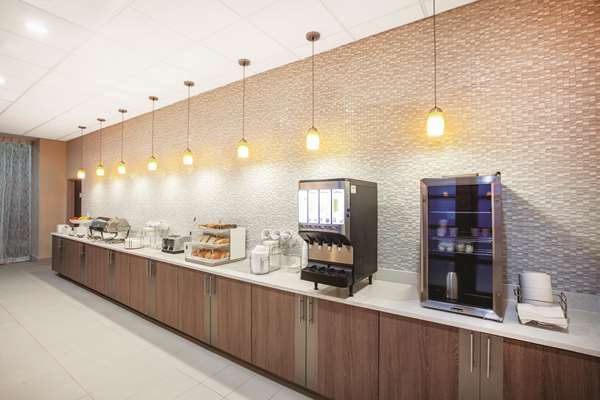  - La Quinta Inn & Suites Outlet Mall San Marcos