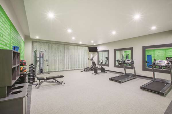 Fitness/ Exercise Room - La Quinta Inn & Suites Outlet Mall San Marcos
