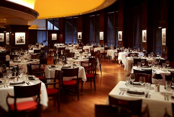 Restaurant - Sheraton Grand Hotel Chicago