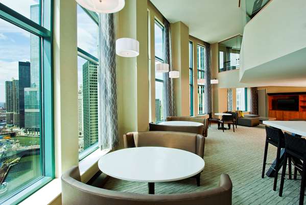 Bar - Sheraton Grand Hotel Chicago