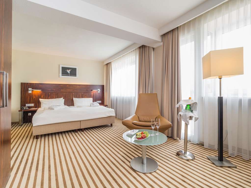 Hotel an der Oper-guestroom-Guest Room,On-Site.jpg