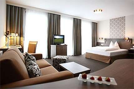 Hotel Restaurant Landhaus Feckl-guestroom-Guest Room,Suite,On-Site.jpg