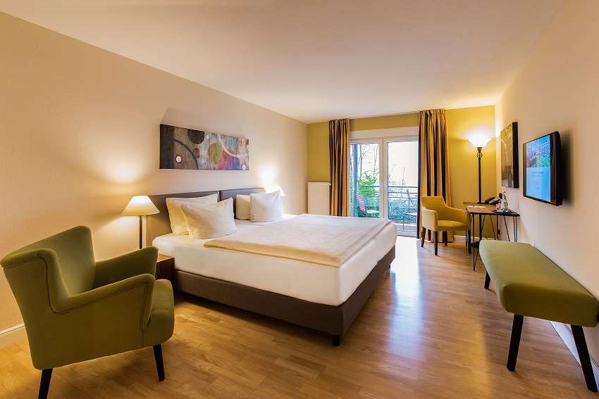 Hotel Villa Toskana-guestroom-Guest Room,Suite,On-Site.jpg