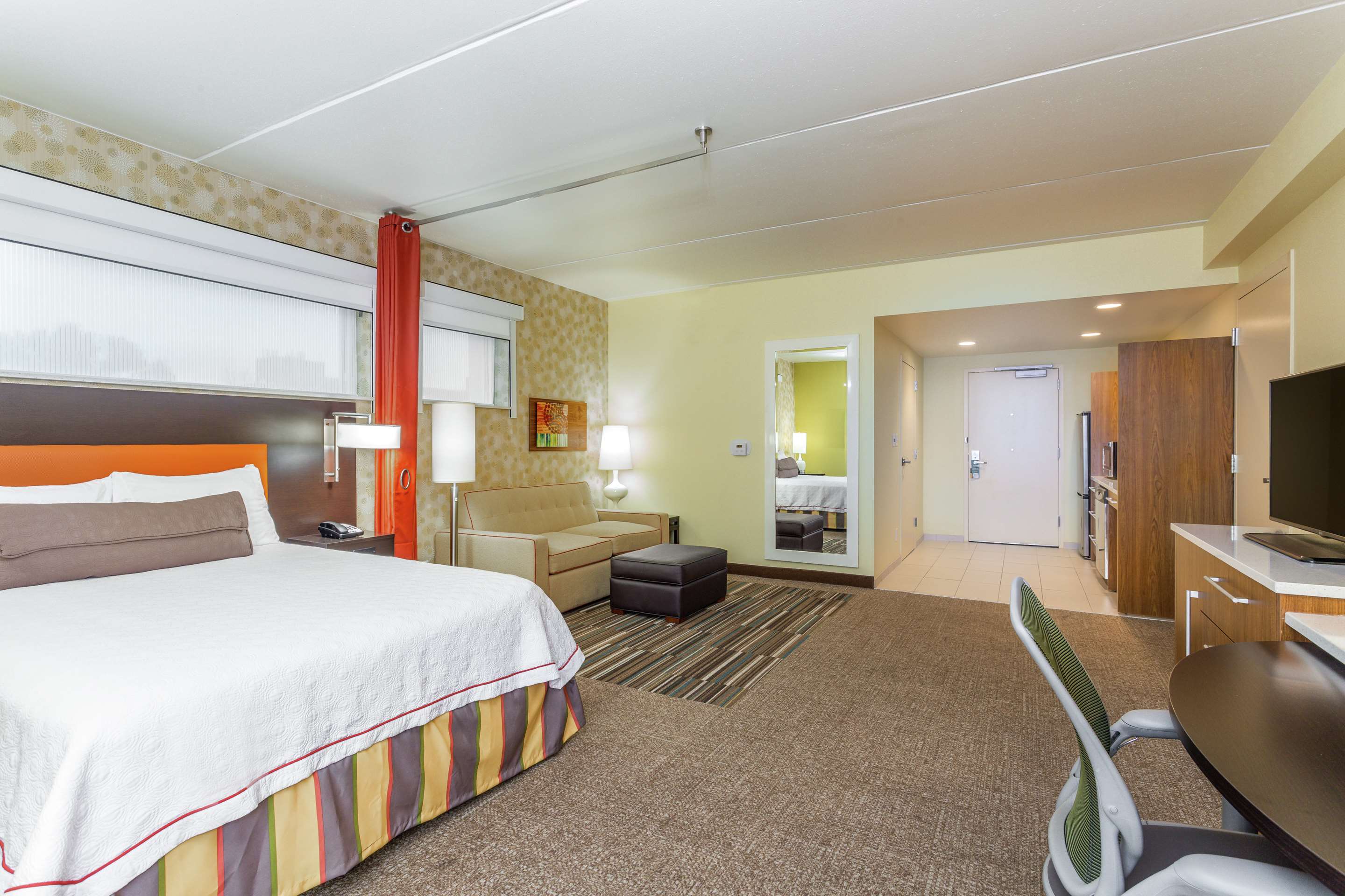 Guest room