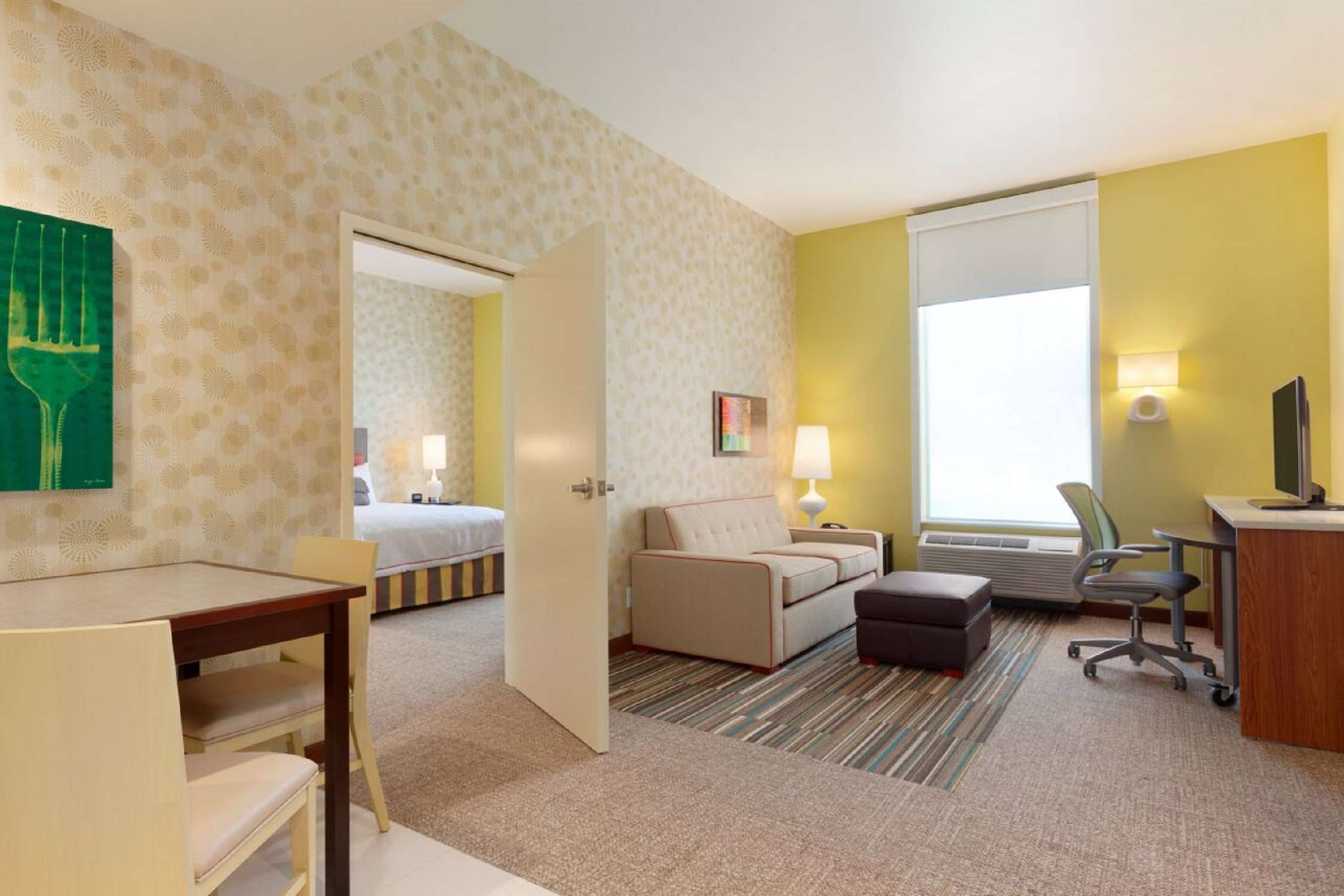 Guest room