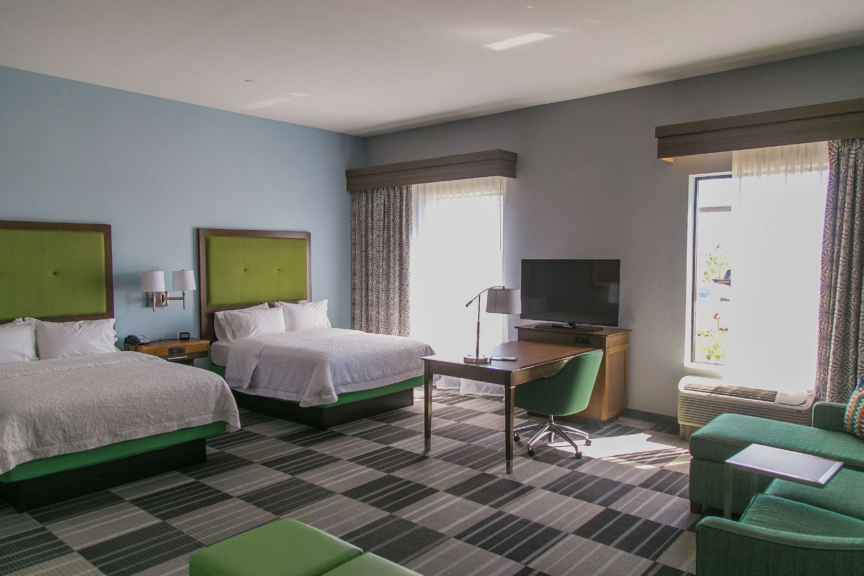 Guest room