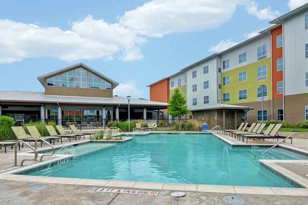 Pool - Homewood Suites by Hilton Tech Ridge Austin - I-35, Exit 245