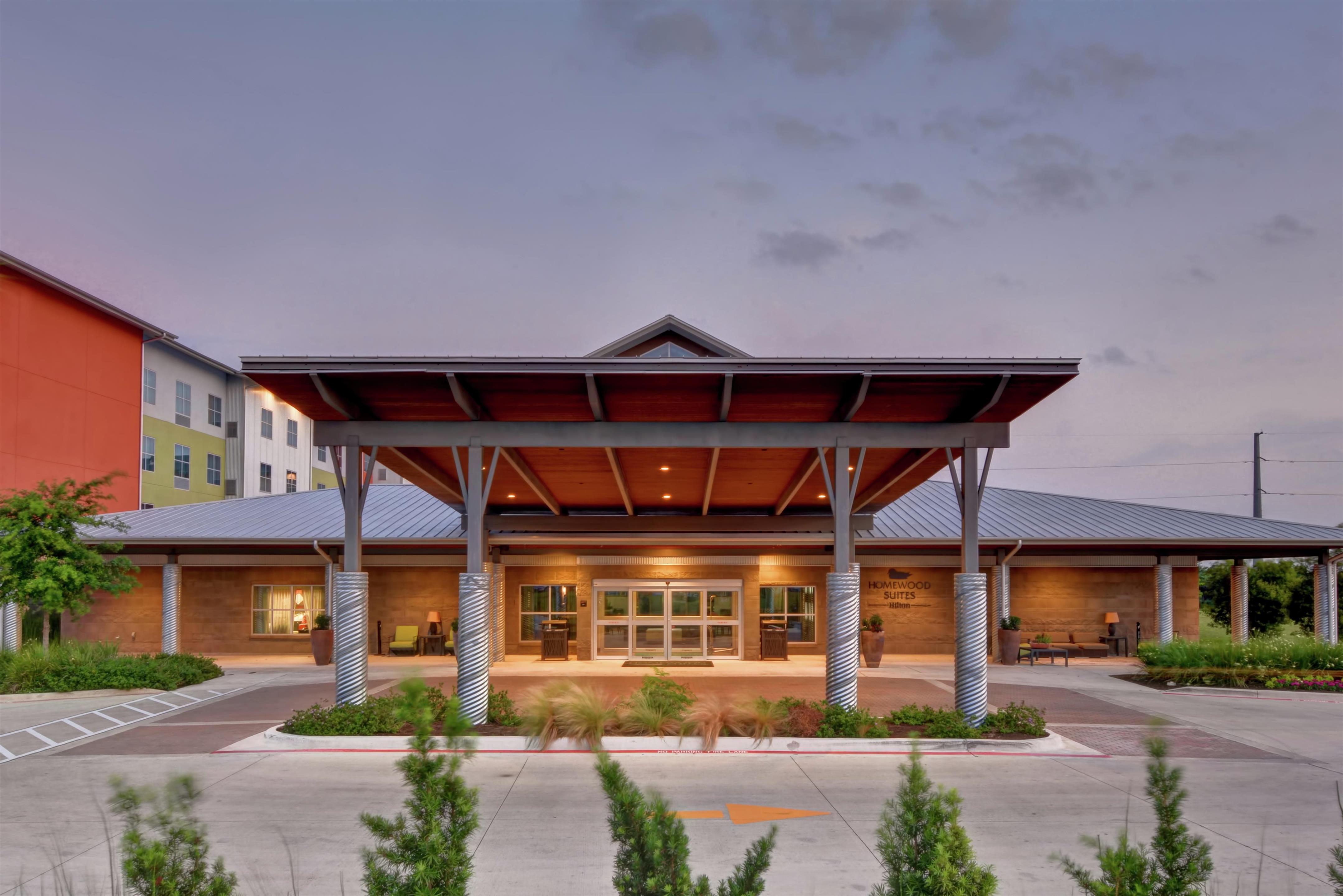 Exterior | Homewood Suites by Hilton TechRidge Parmer @ I-35