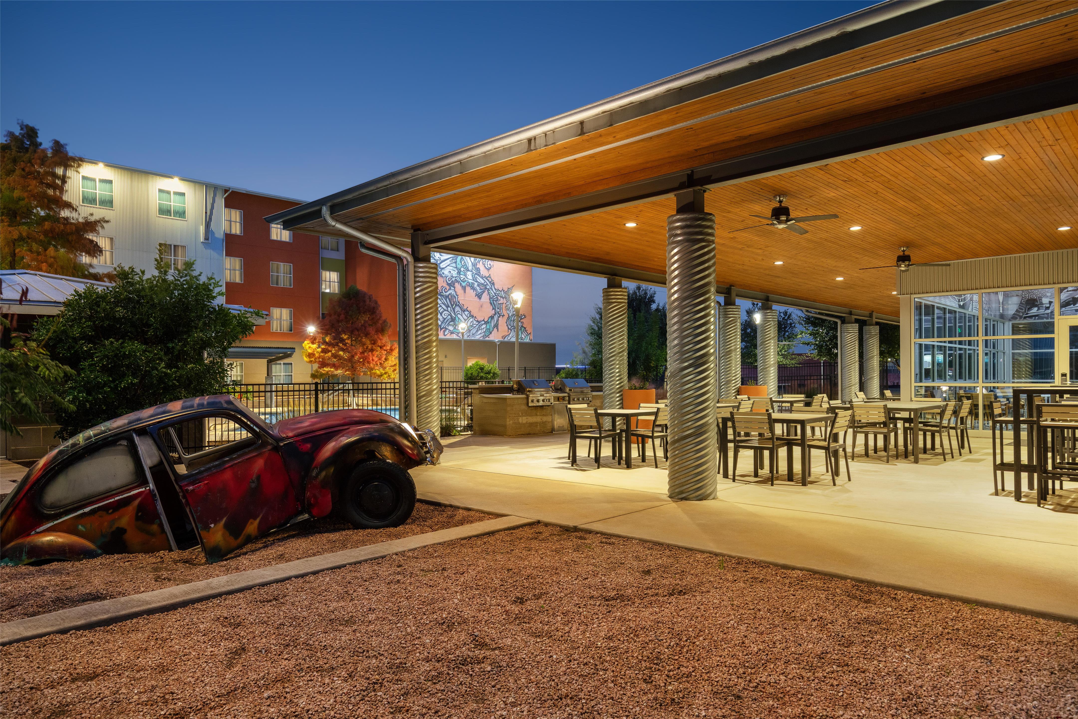 Exterior | Homewood Suites by Hilton TechRidge Parmer @ I-35