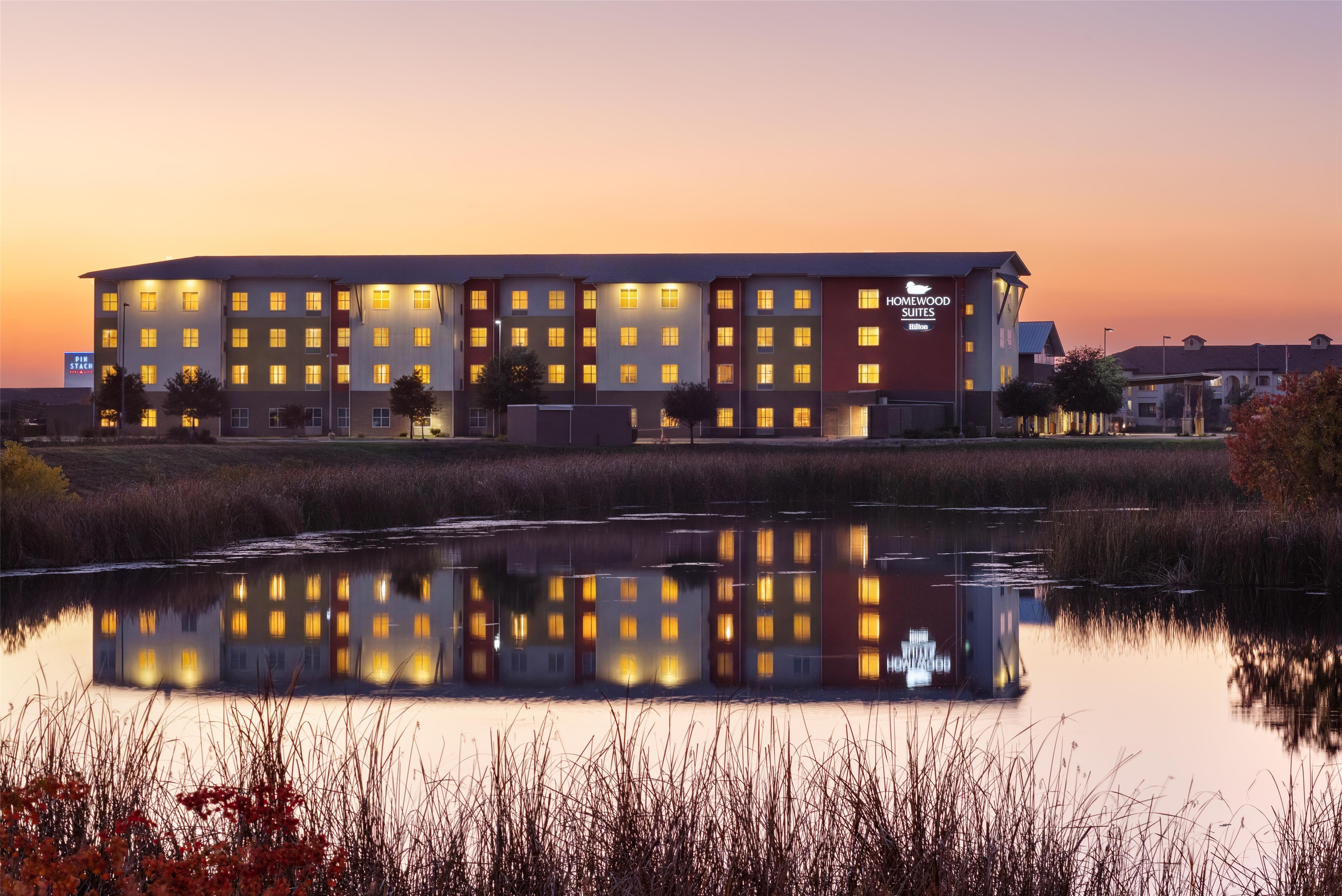 Exterior | Homewood Suites by Hilton TechRidge Parmer @ I-35