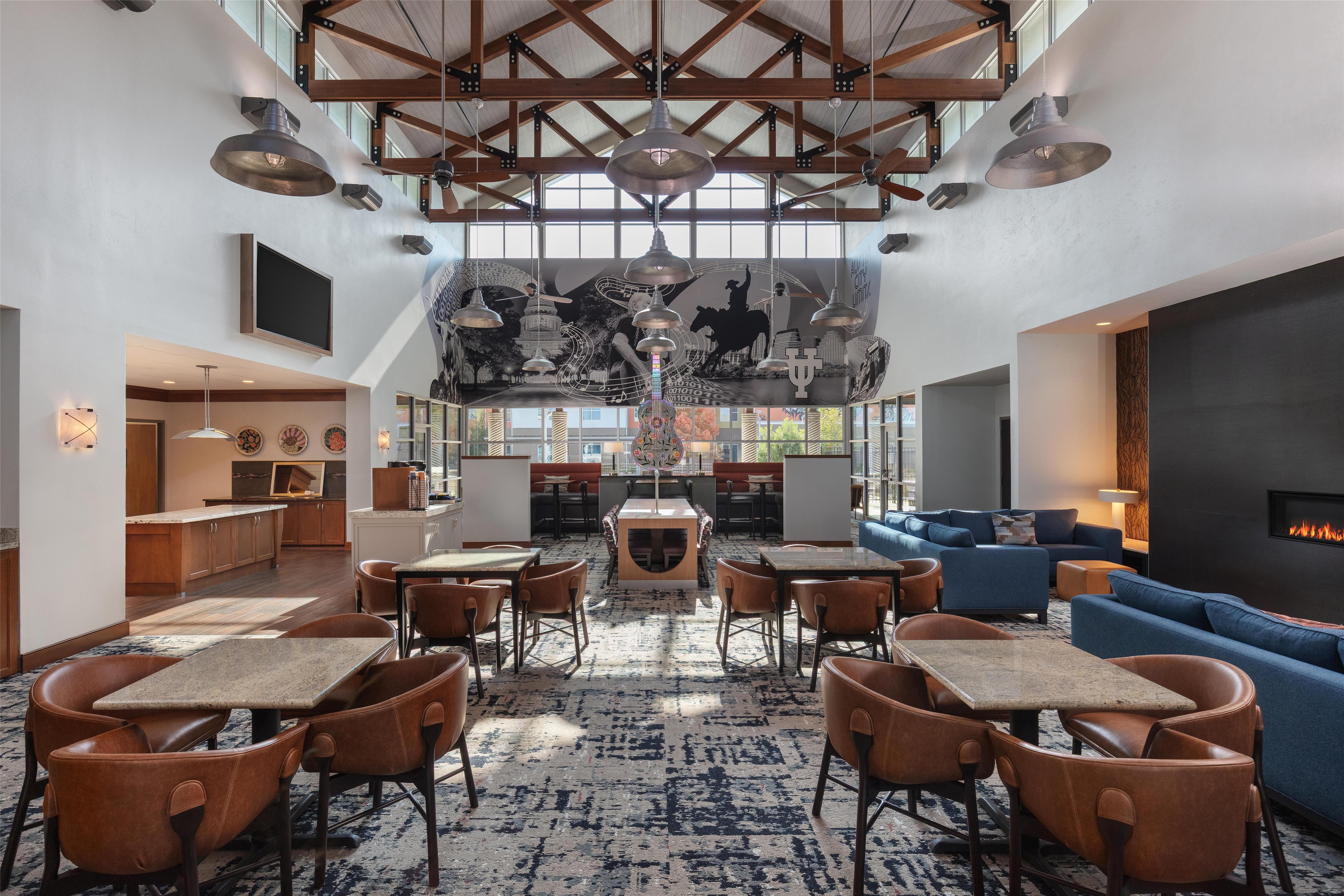 Lobby | Homewood Suites by Hilton TechRidge Parmer @ I-35