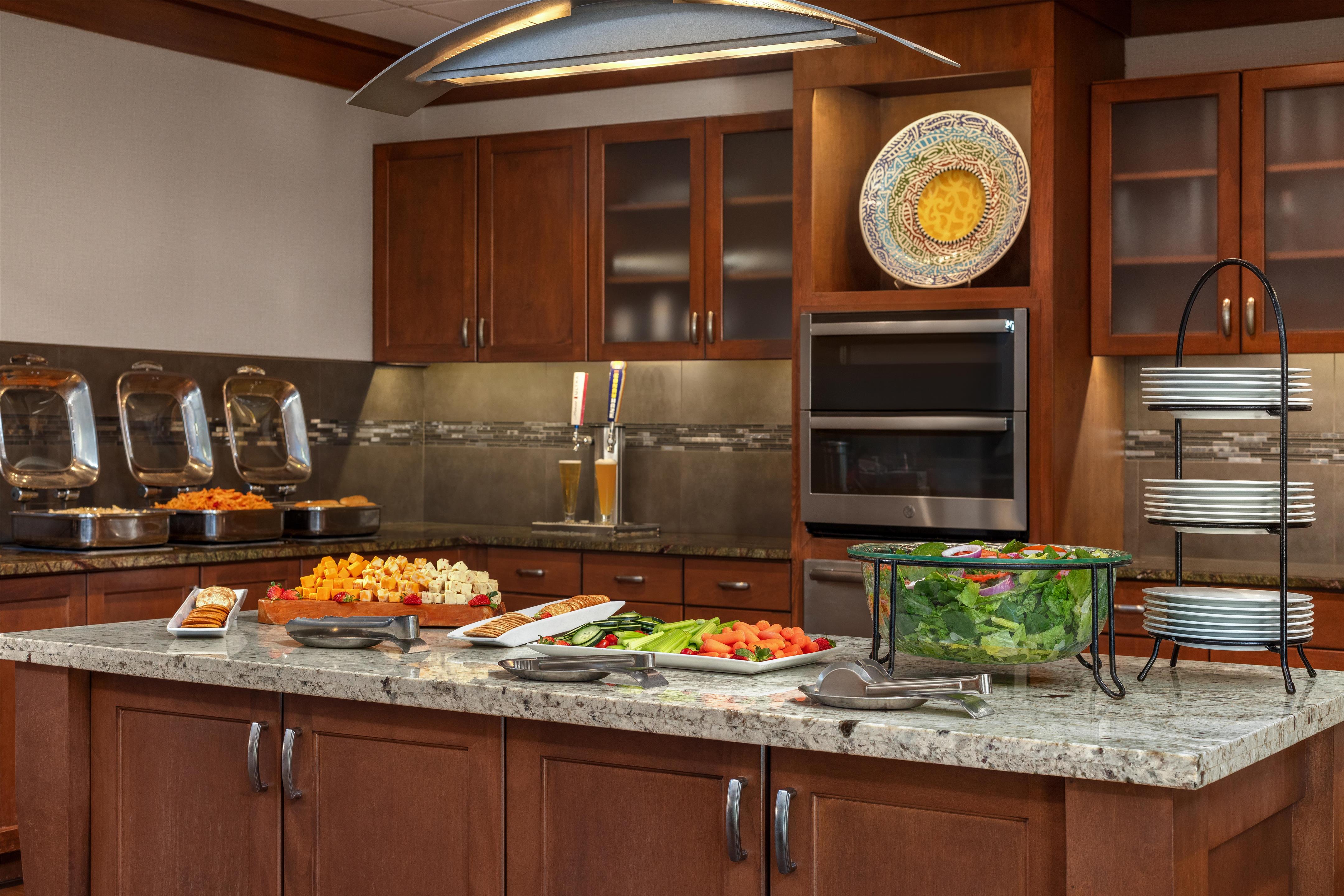Restaurant | Homewood Suites by Hilton TechRidge Parmer @ I-35