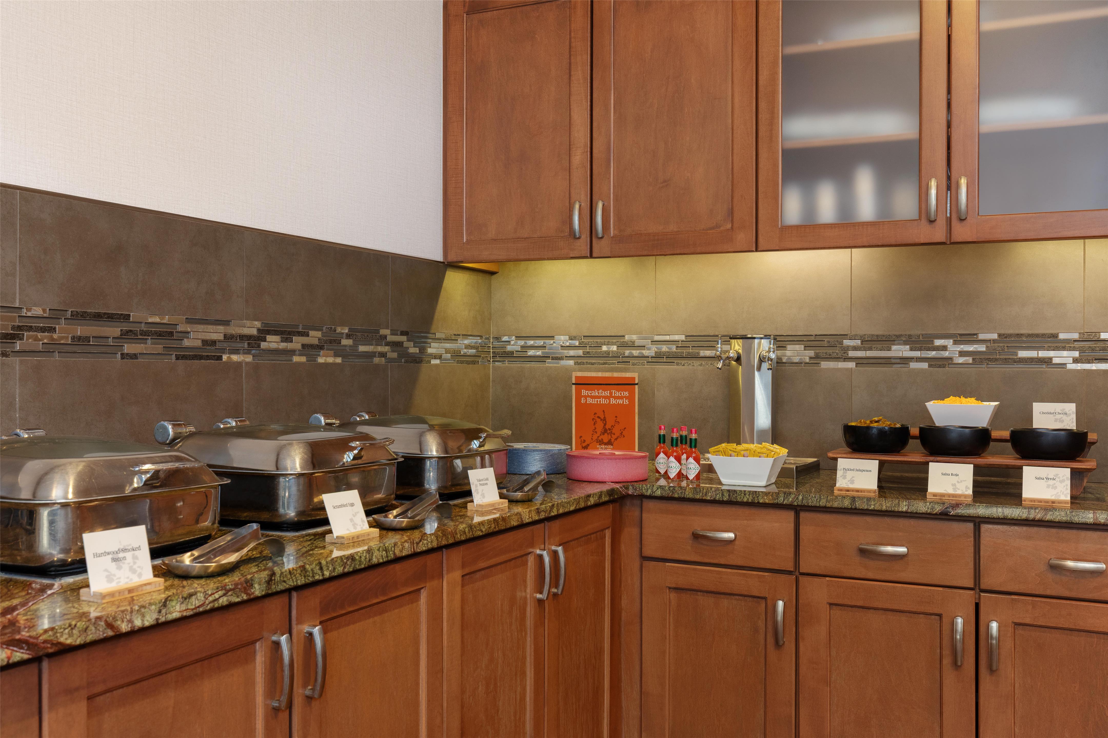 Breakfast Area | Homewood Suites by Hilton TechRidge Parmer @ I-35