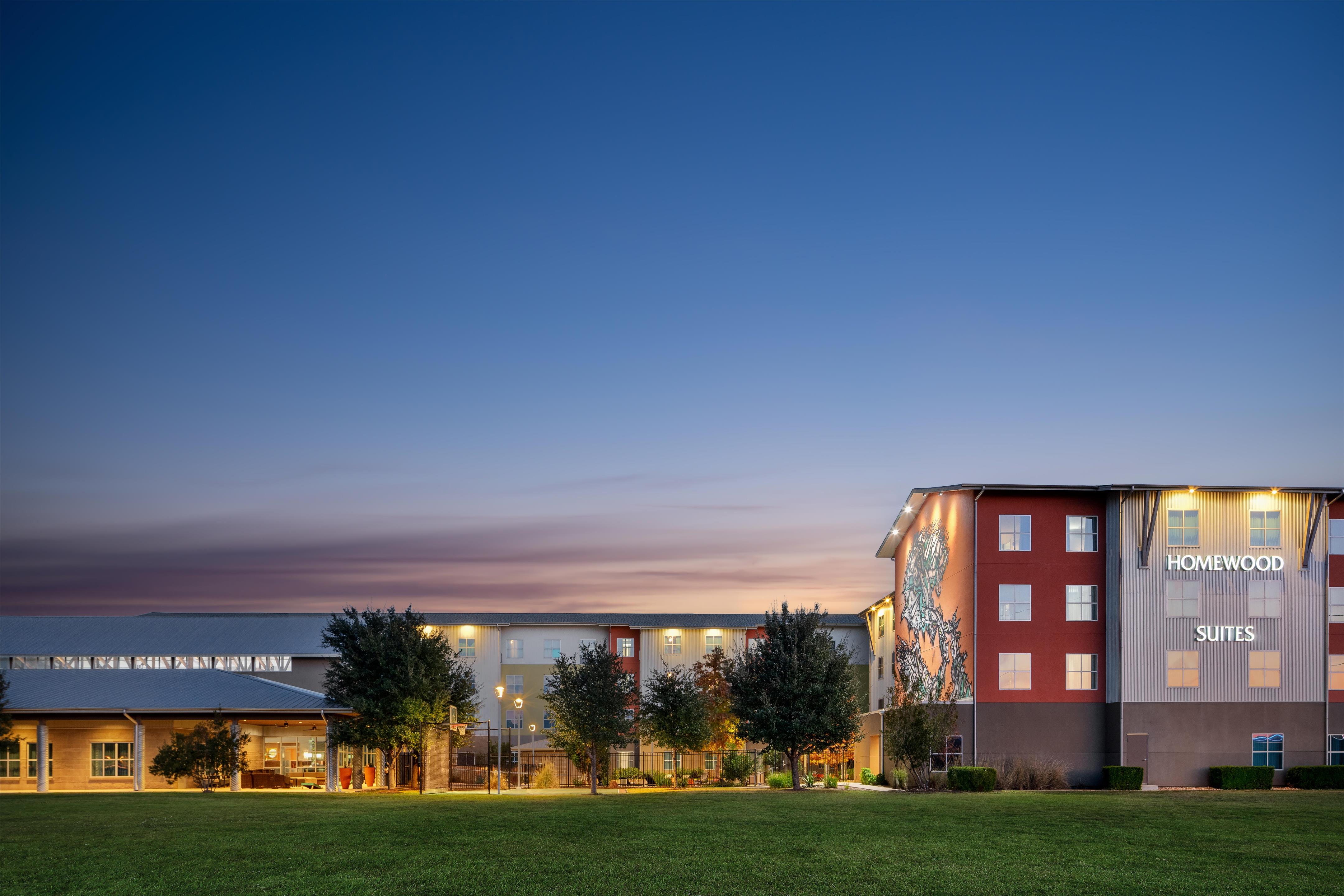 Exterior | Homewood Suites by Hilton TechRidge Parmer @ I-35