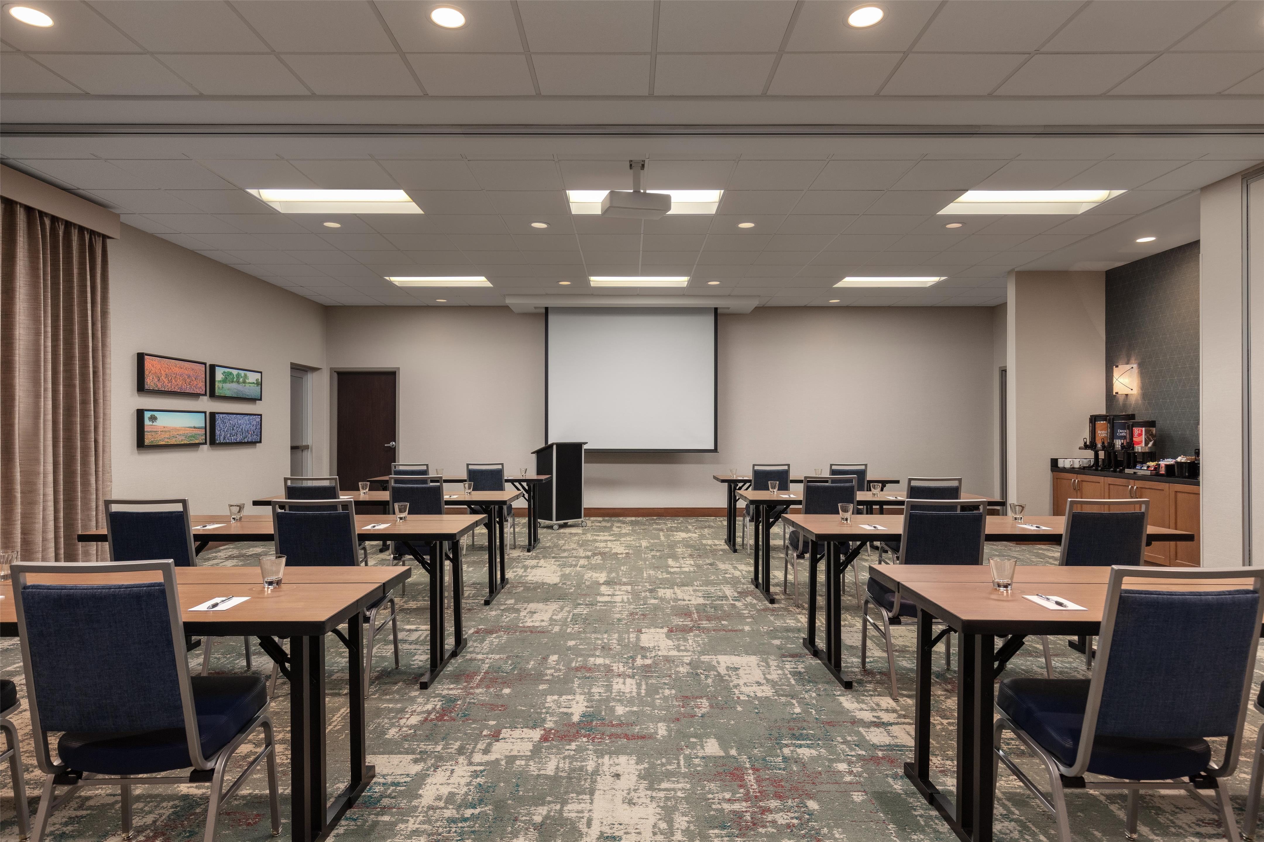 Meeting Room | Homewood Suites by Hilton TechRidge Parmer @ I-35