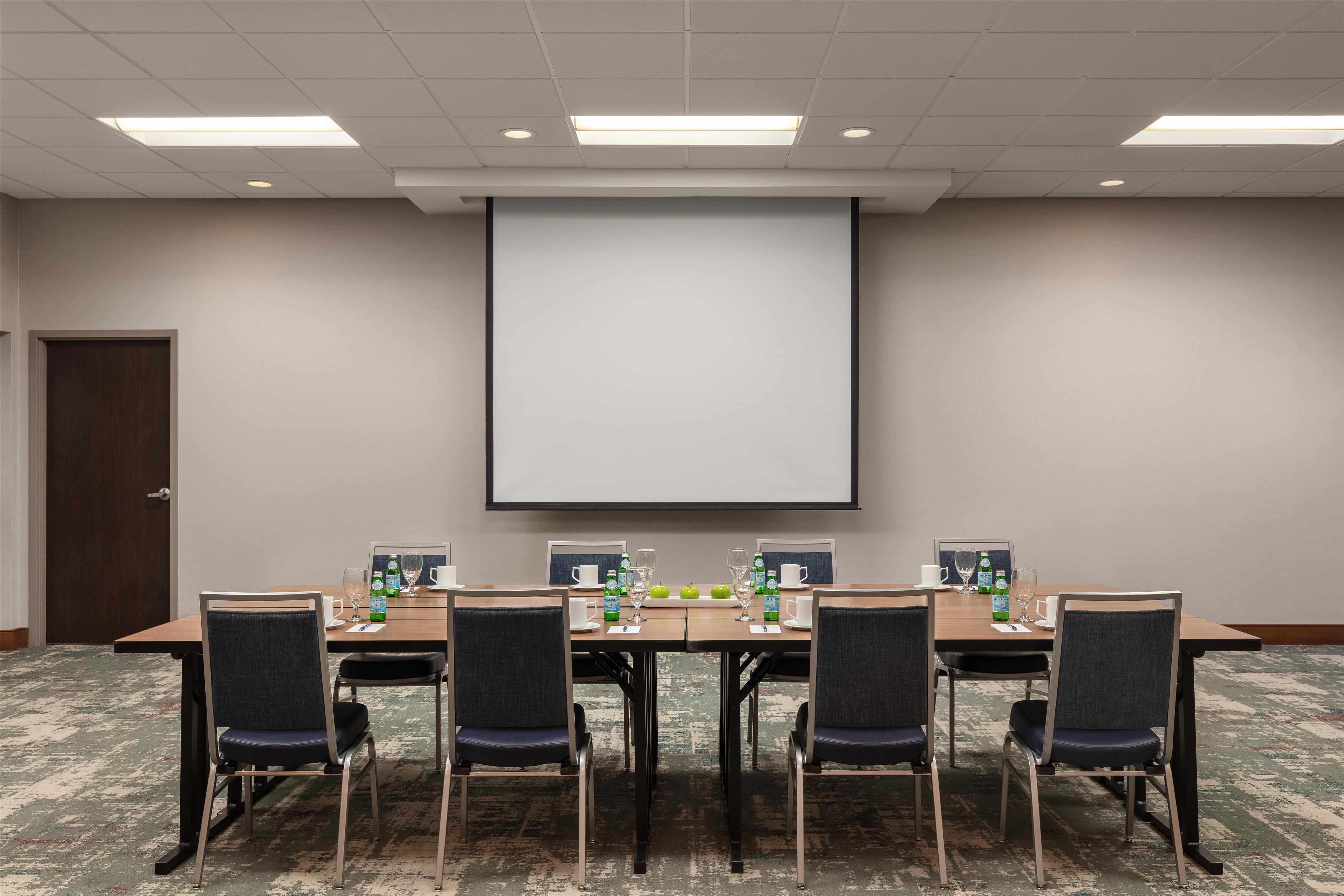 Meeting Room | Homewood Suites by Hilton TechRidge Parmer @ I-35