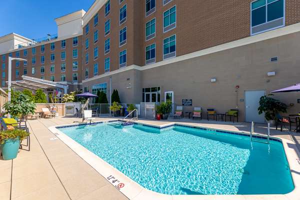 Pool - Hilton Garden Inn Asheville Downtown - I-240, Exit 5B