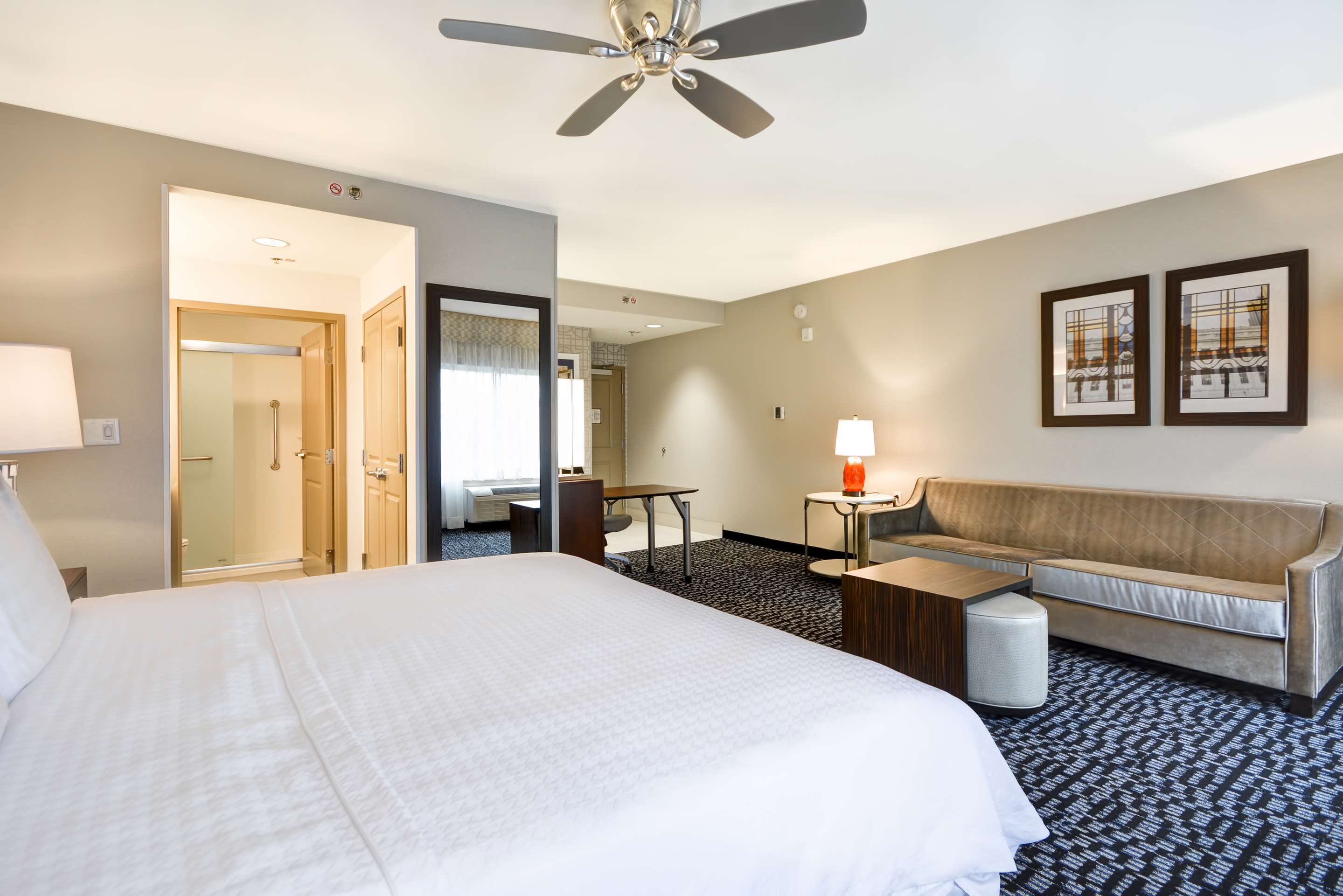 Guest room