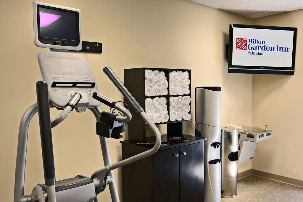 Health club fitness center gym | Hilton Garden Inn Palmdale