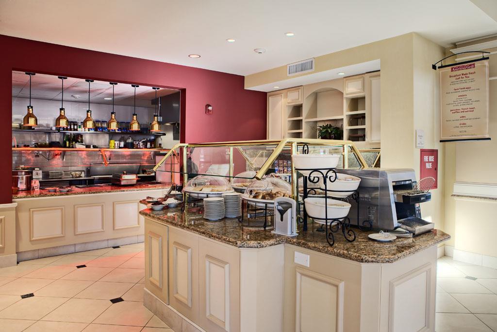 Restaurant | Hilton Garden Inn Palmdale