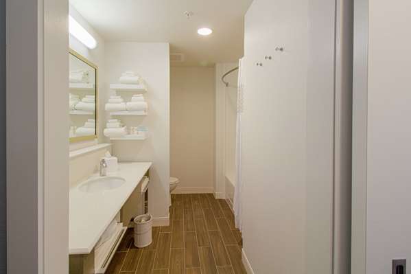  - Hampton Inn Crestview - I-10, Exit 56