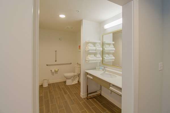  - Hampton Inn Crestview - I-10, Exit 56