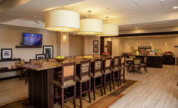 Amenities - Hampton Inn Cortez